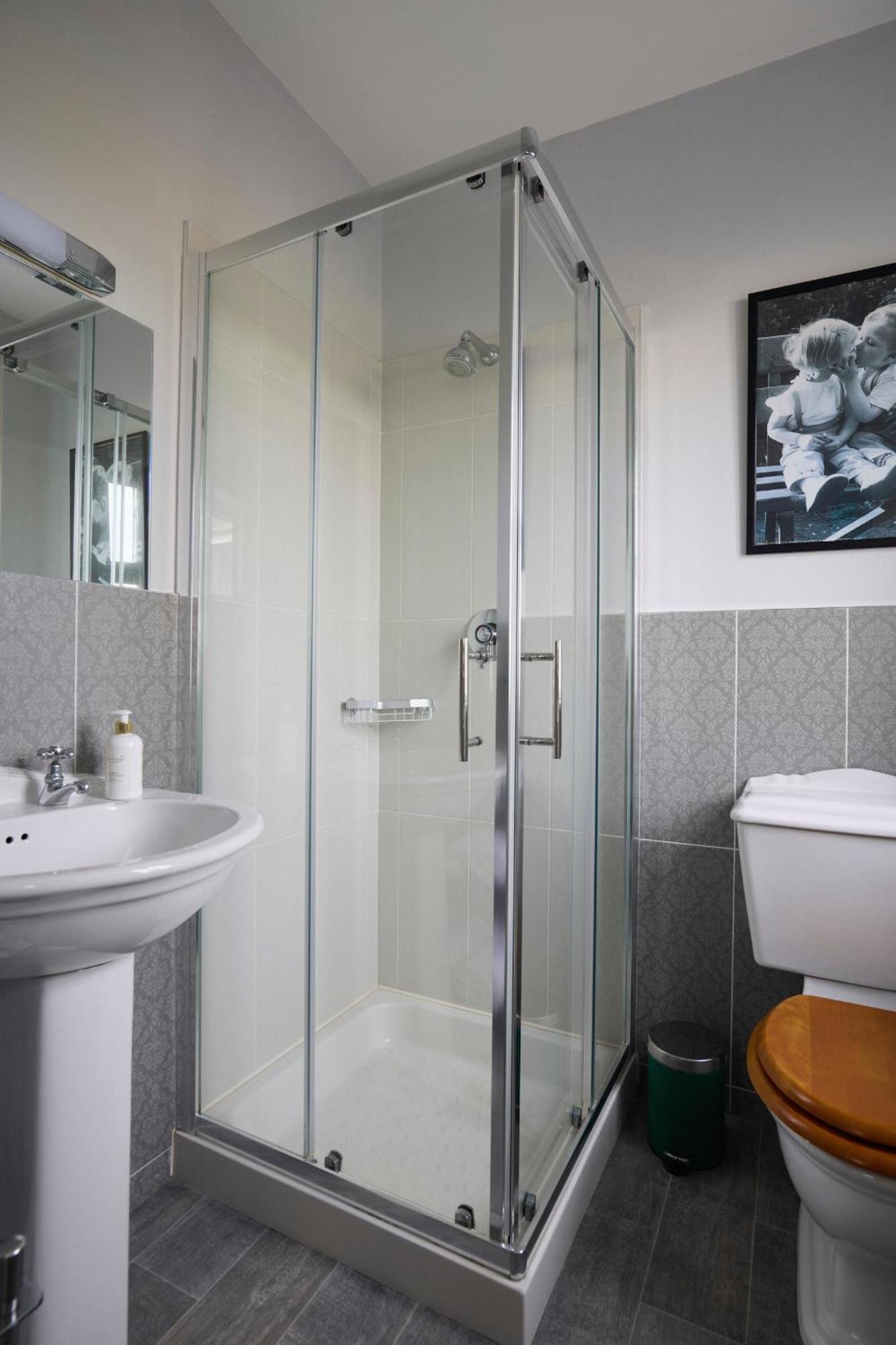 Studio D Doolin Luaran gambar